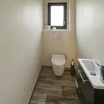 Дом отдыха Awesome In With Wifi